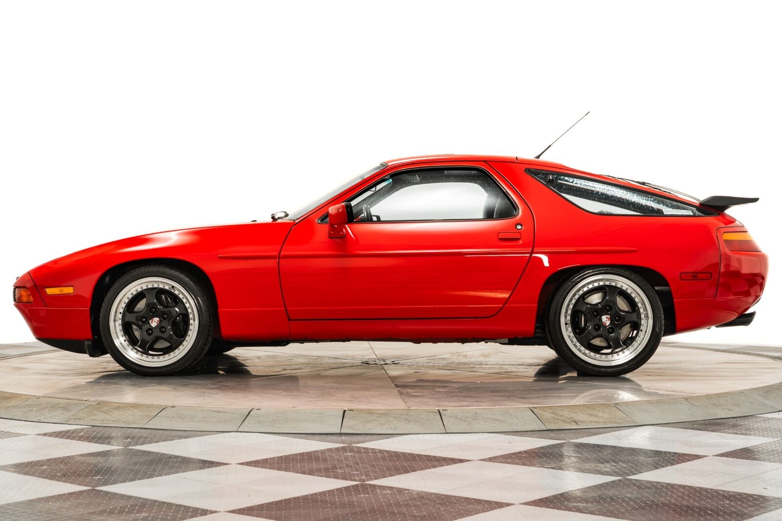 Porsche-928-1987-Hatchback-4