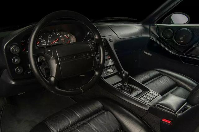 Porsche-928-1993-Coupe-1