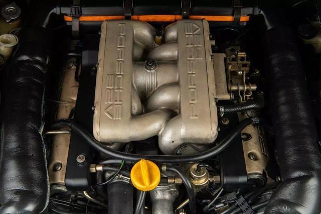 Porsche-928-1993-Coupe-12