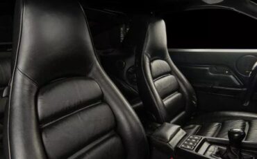 Porsche-928-1993-Coupe-8