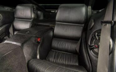 Porsche-928-1993-Coupe-9