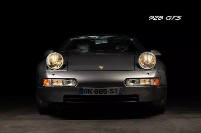 Porsche-928-1993-Coupe
