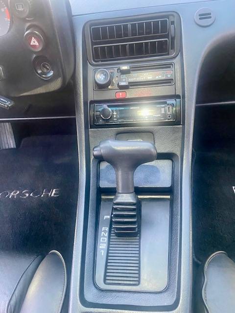 Porsche-928s-1983-silver-12