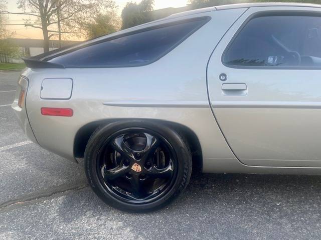 Porsche-928s-1983-silver-3