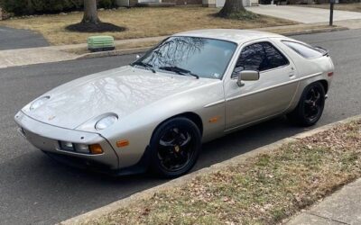 Porsche 928s  1983 silver