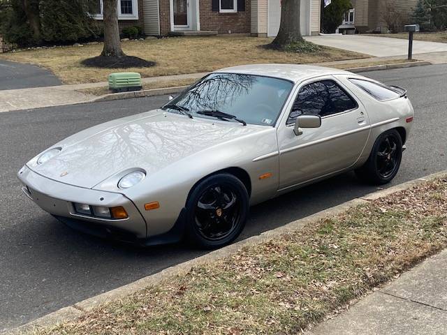 Porsche-928s-1983-silver