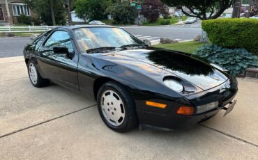 Porsche-928s4-1988-black-1