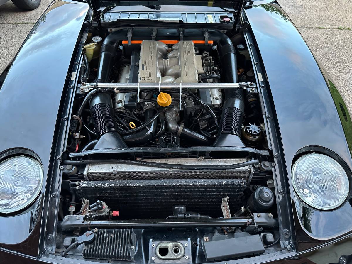 Porsche-928s4-1988-black-19