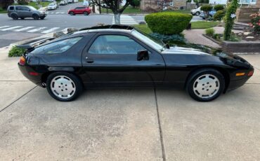 Porsche-928s4-1988-black-3