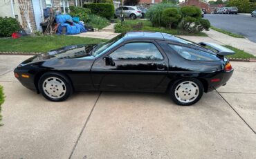 Porsche-928s4-1988-black-4