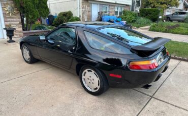 Porsche-928s4-1988-black-6