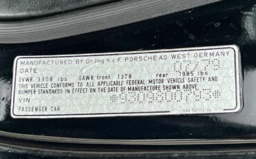 Porsche-930-1979-Coupe-24