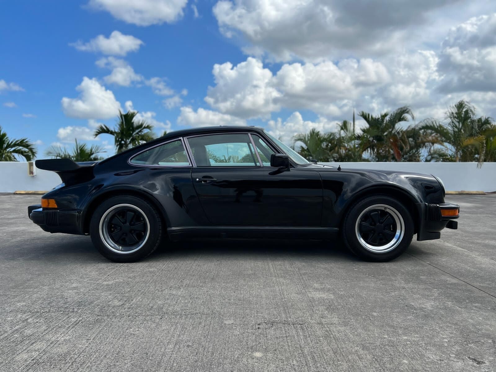 Porsche-930-1979-Coupe-5