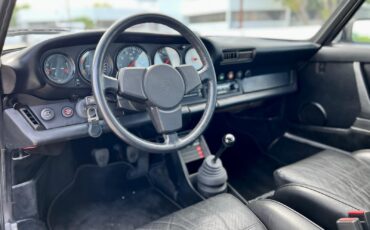 Porsche-930-1979-Coupe-9