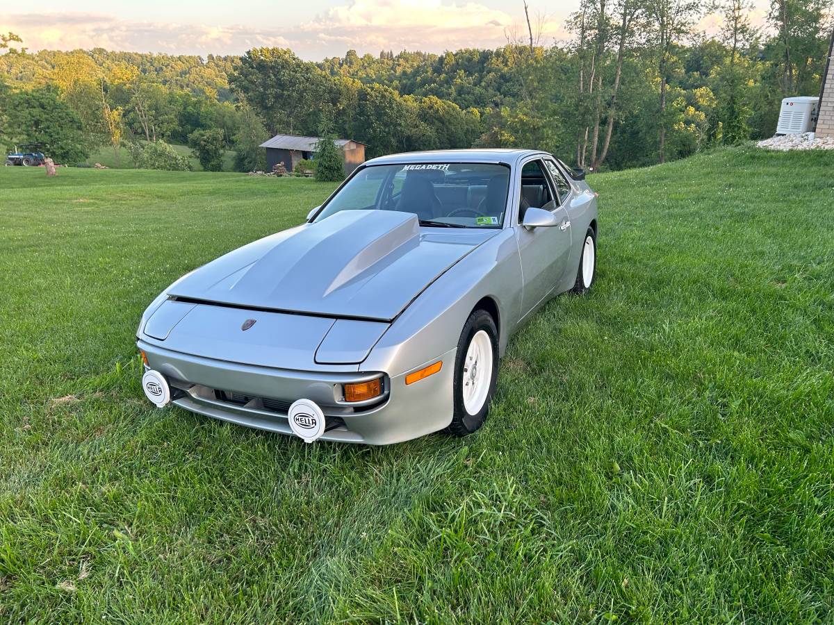 Porsche-944-1985-silver-1