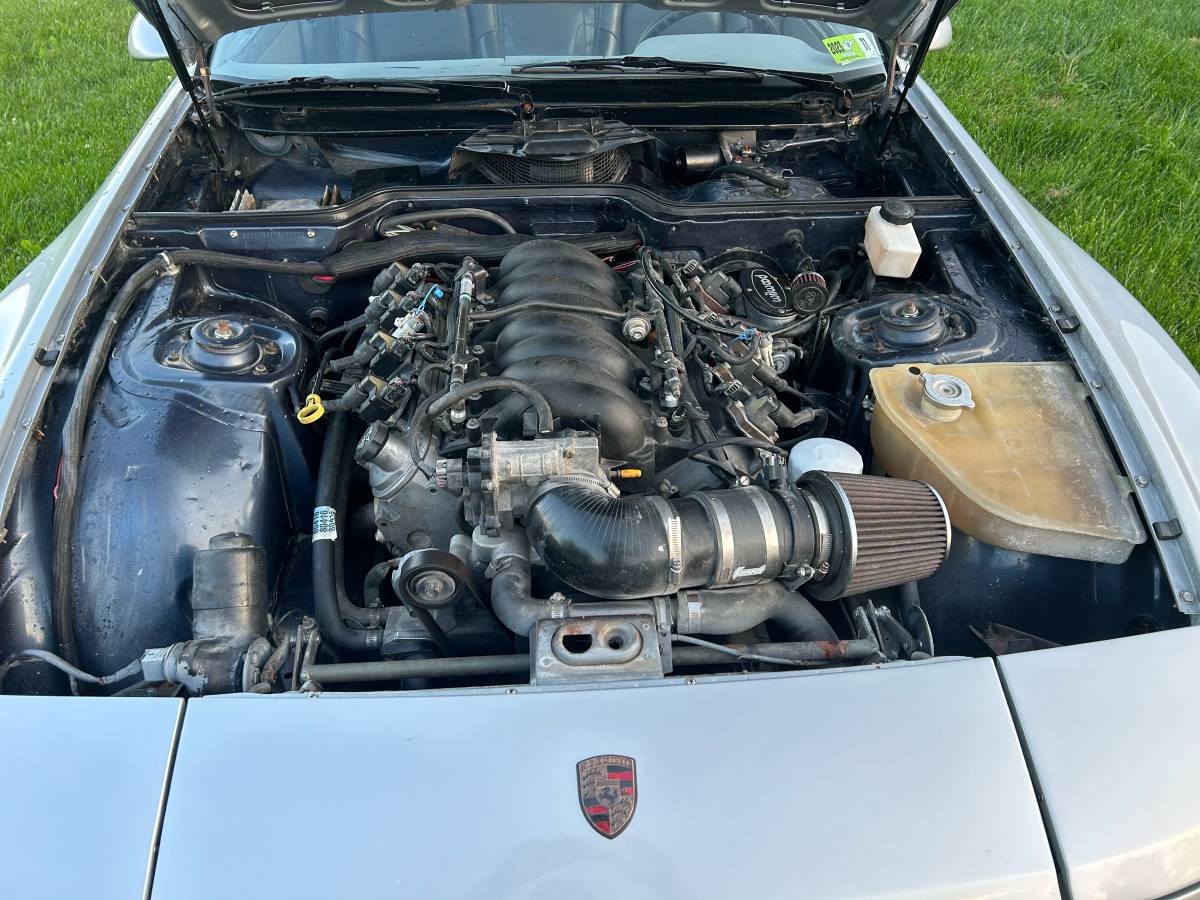 Porsche-944-1985-silver-5