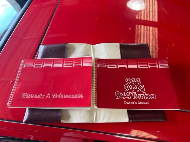 Porsche-944-1987-12
