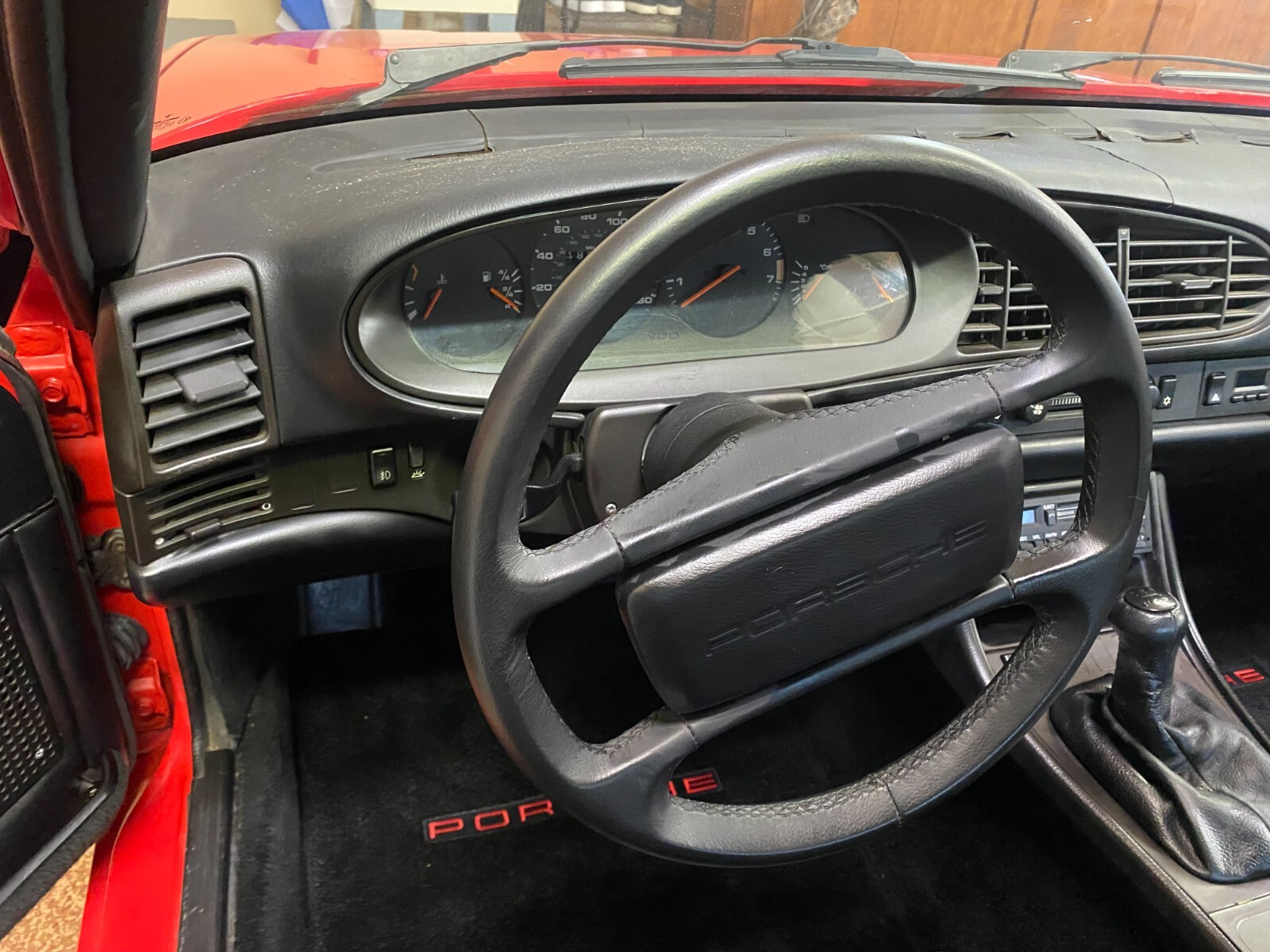 Porsche-944-1987-Coupe-12