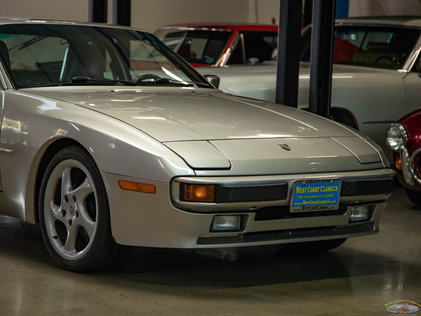 Porsche-944-1987-Hatchback-11