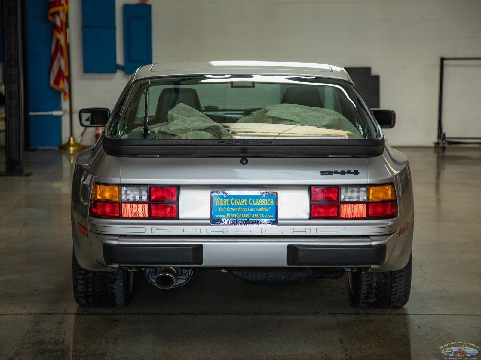 Porsche-944-1987-Hatchback-16