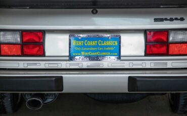 Porsche-944-1987-Hatchback-18