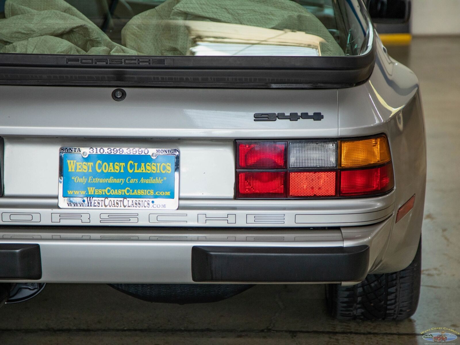 Porsche-944-1987-Hatchback-19