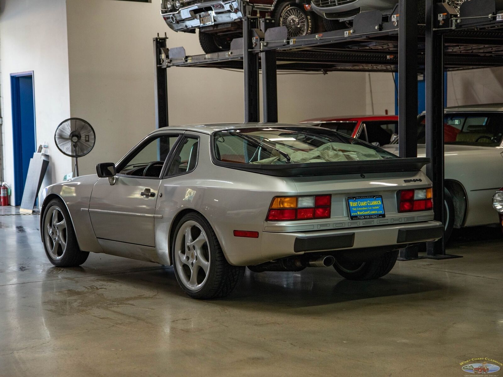 Porsche-944-1987-Hatchback-20