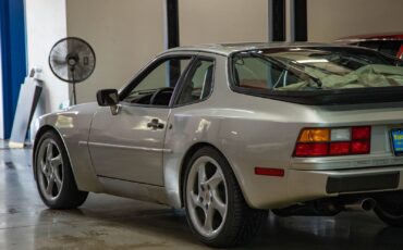 Porsche-944-1987-Hatchback-21