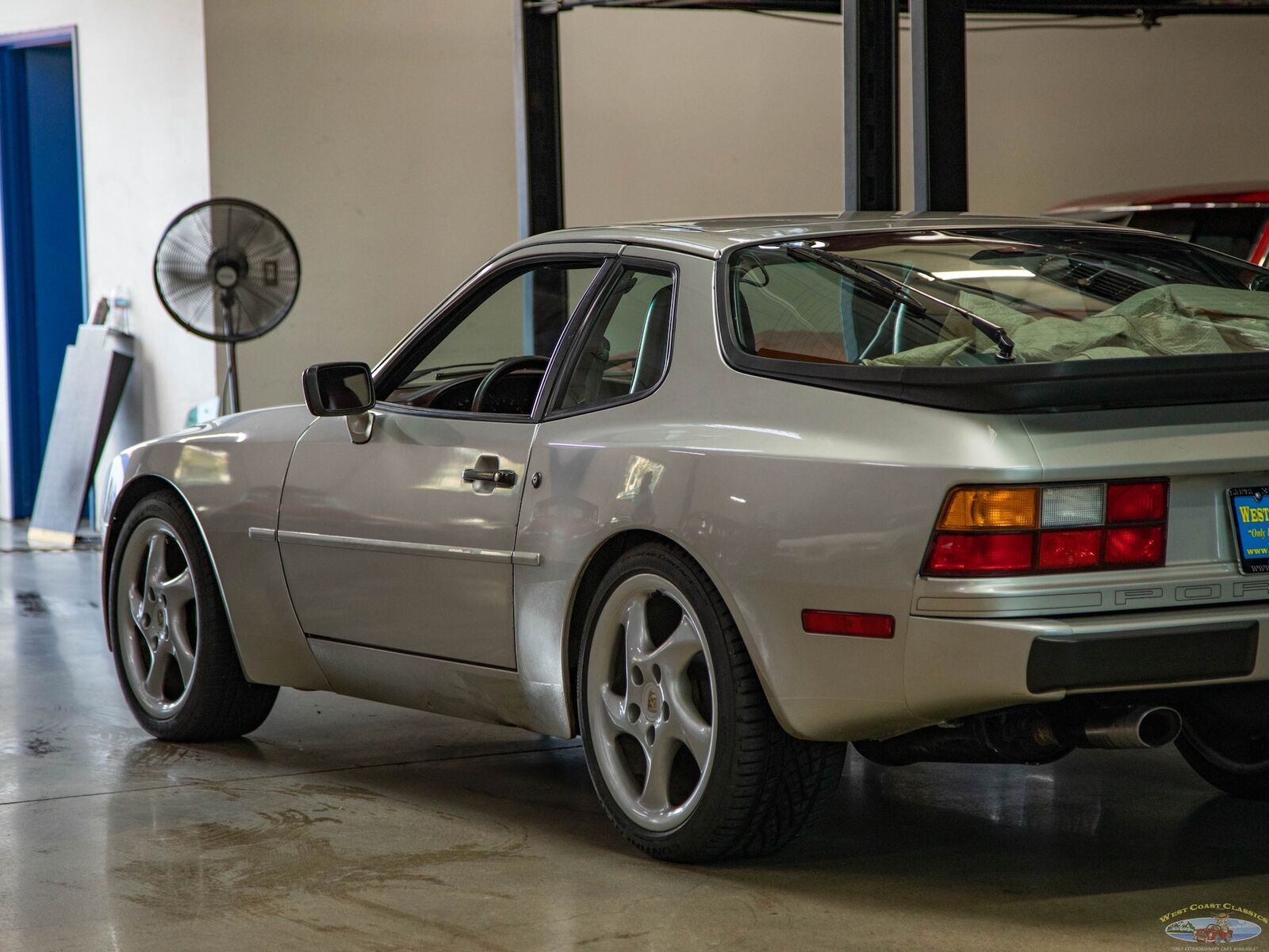 Porsche-944-1987-Hatchback-21
