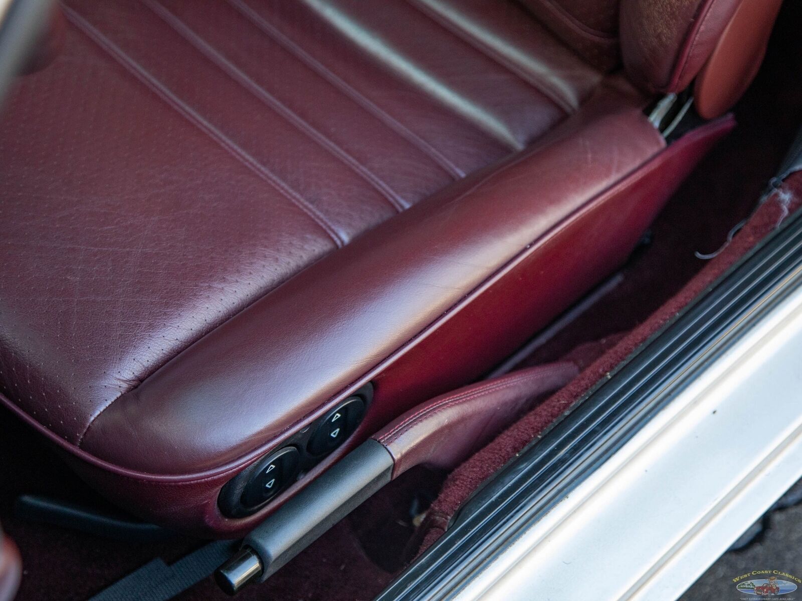 Porsche-944-1987-Hatchback-28