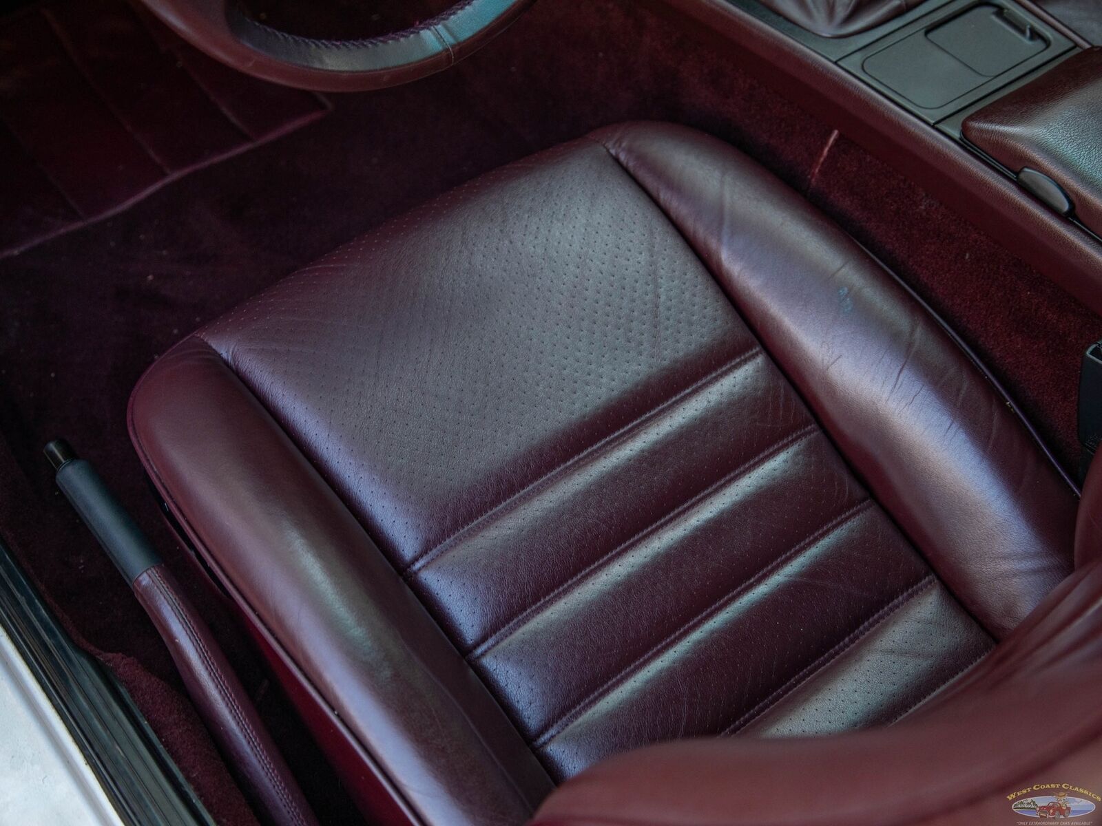 Porsche-944-1987-Hatchback-33