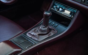 Porsche-944-1987-Hatchback-36