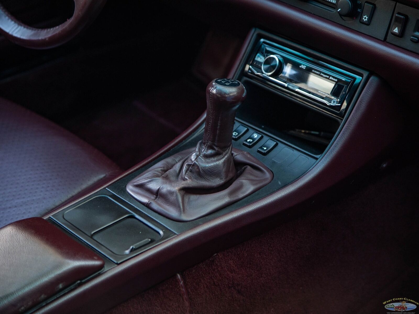 Porsche-944-1987-Hatchback-36