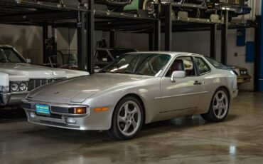 Porsche-944-1987-Hatchback