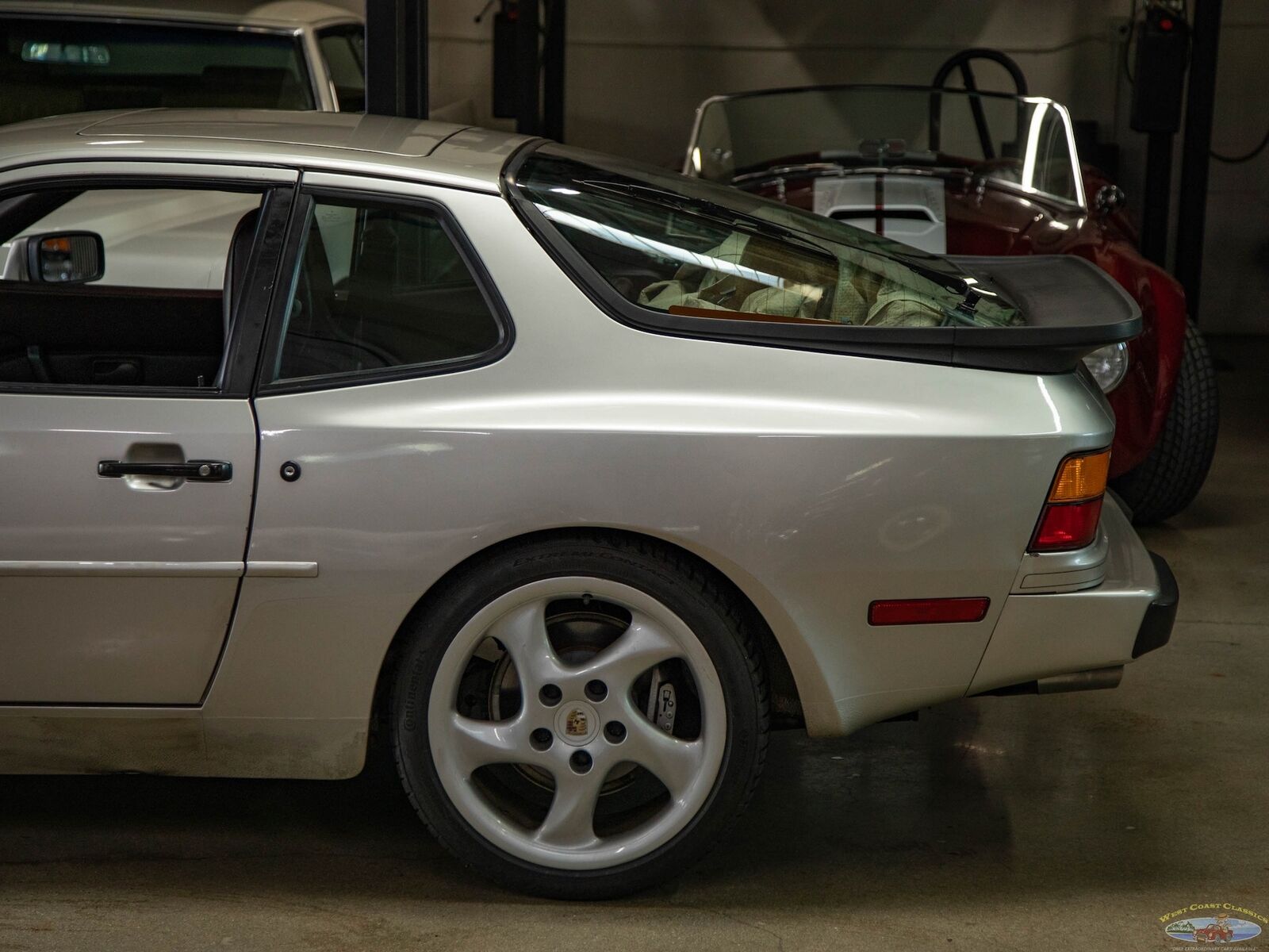 Porsche-944-1987-Hatchback-6