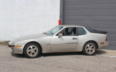 Porsche-944-1988-Hatchback-11