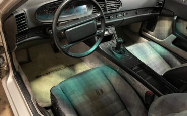 Porsche-944-1988-Hatchback-12