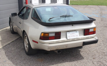 Porsche-944-1988-Hatchback-3