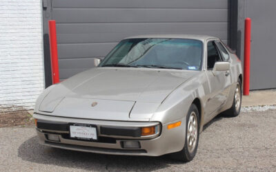 Porsche 944 1988 Hatchback