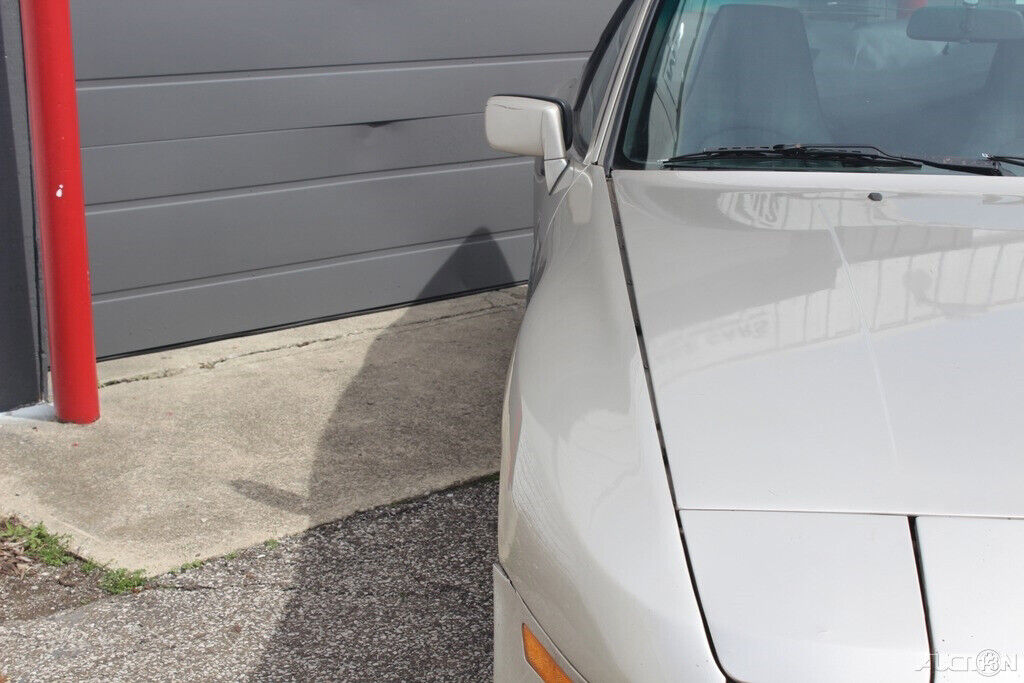 Porsche-944-1988-Hatchback-7