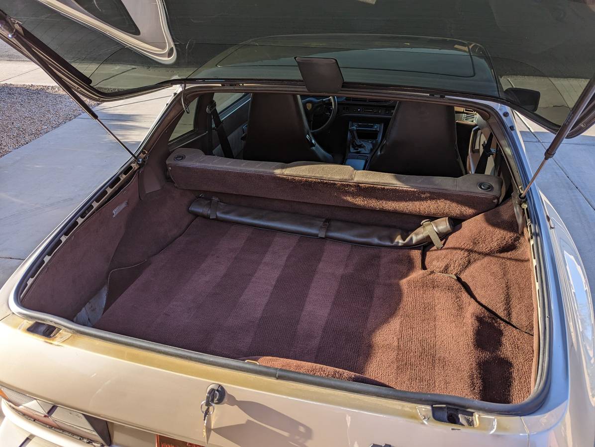 Porsche-944-turbo-modified-1987-brown-12