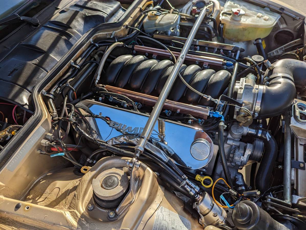 Porsche-944-turbo-modified-1987-brown-14