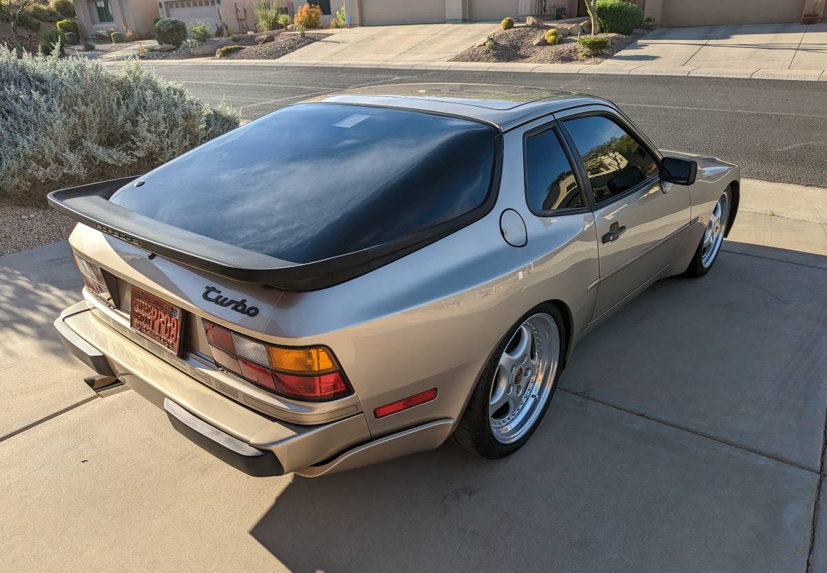 Porsche-944-turbo-modified-1987-brown-4