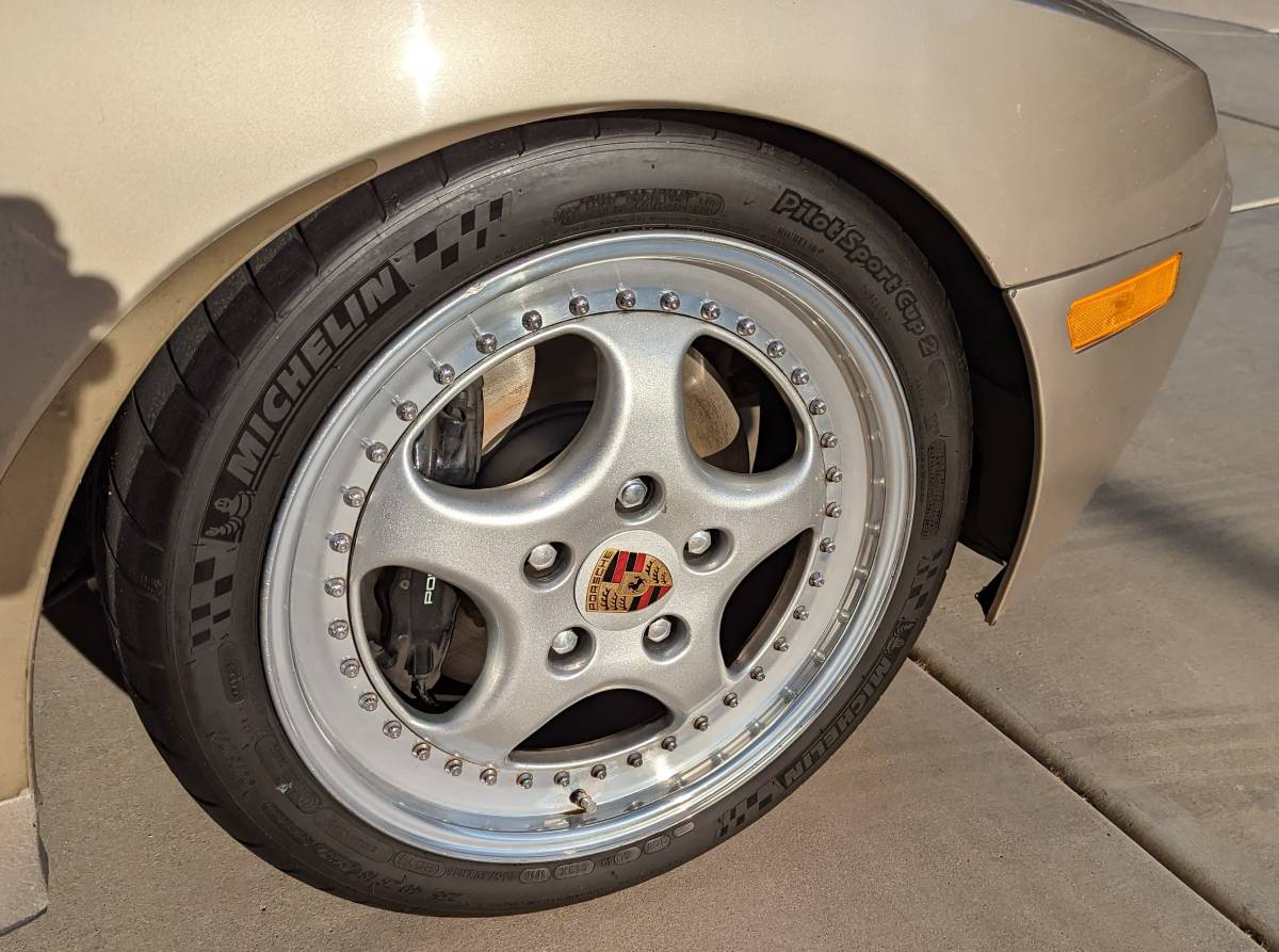 Porsche-944-turbo-modified-1987-brown-9