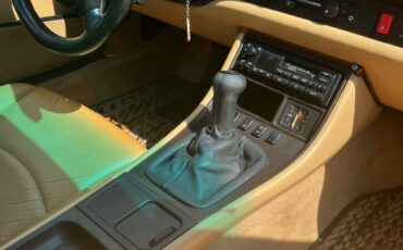 Porsche-968-1995-Coupe-26