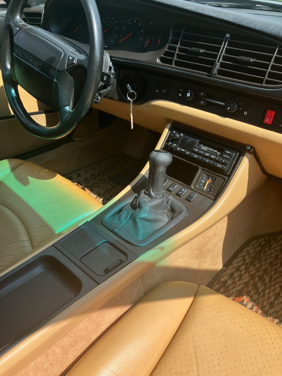 Porsche-968-1995-Coupe-26