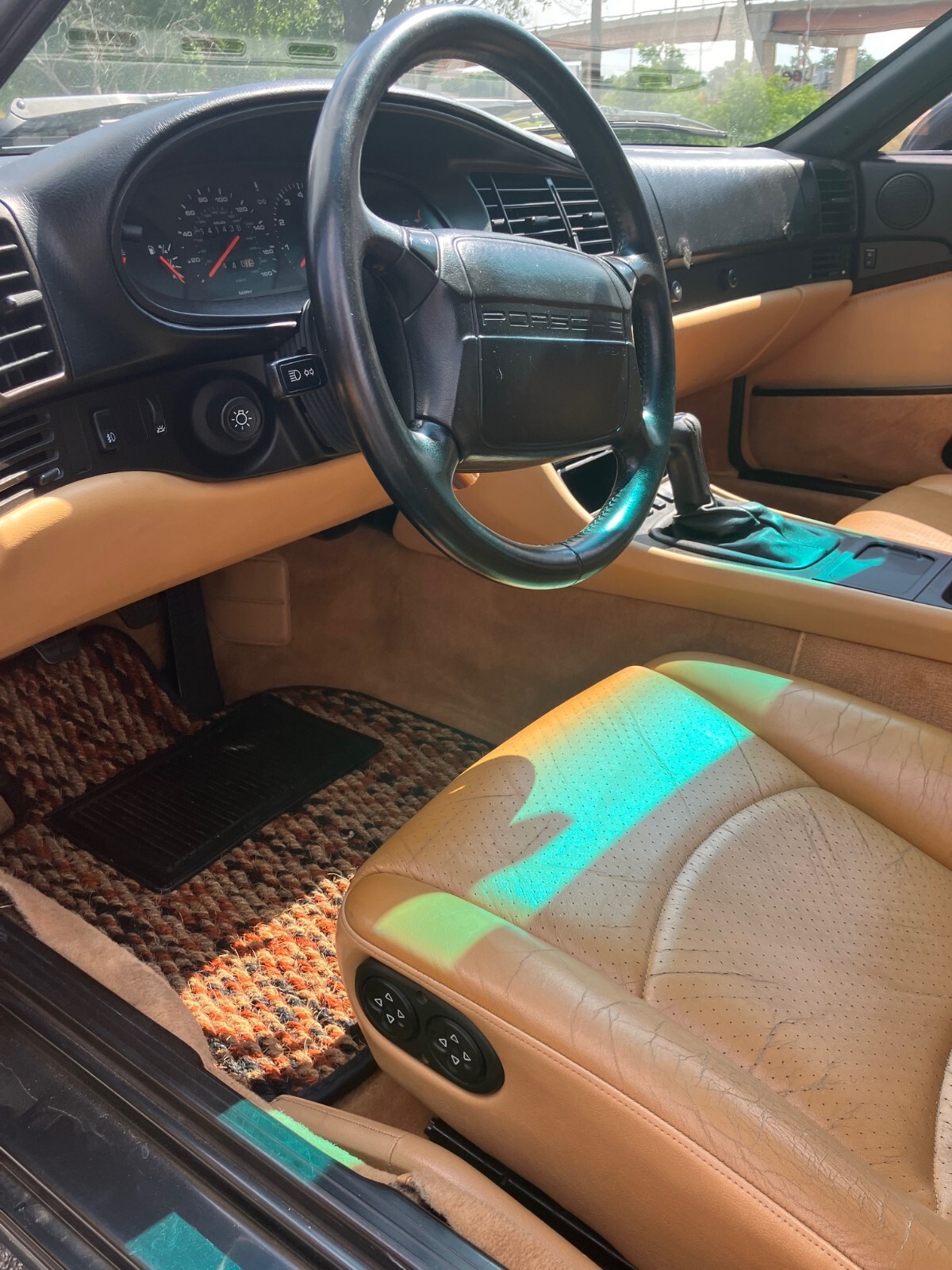 Porsche-968-1995-Coupe-28