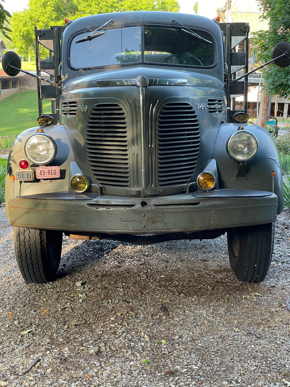 REO-Speedwagon-1949-Wagon-1