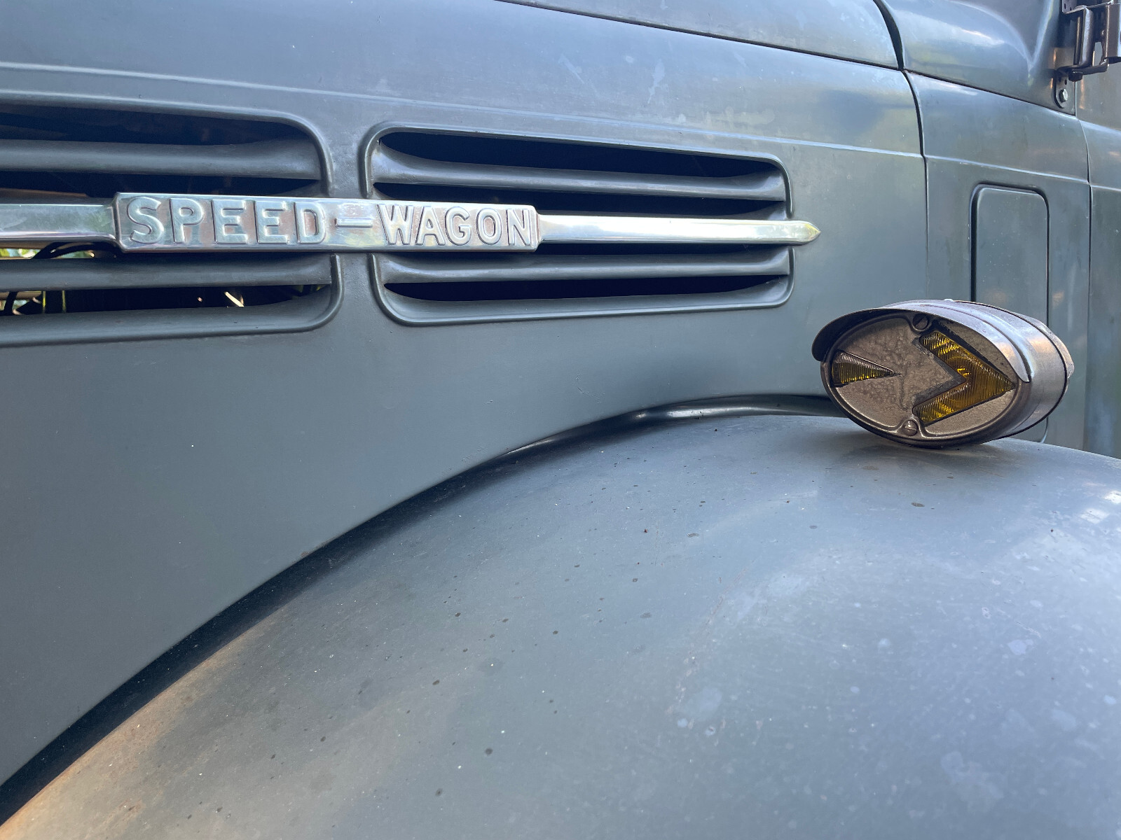 REO-Speedwagon-1949-Wagon-22