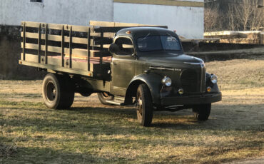 REO-Speedwagon-1949-Wagon-24
